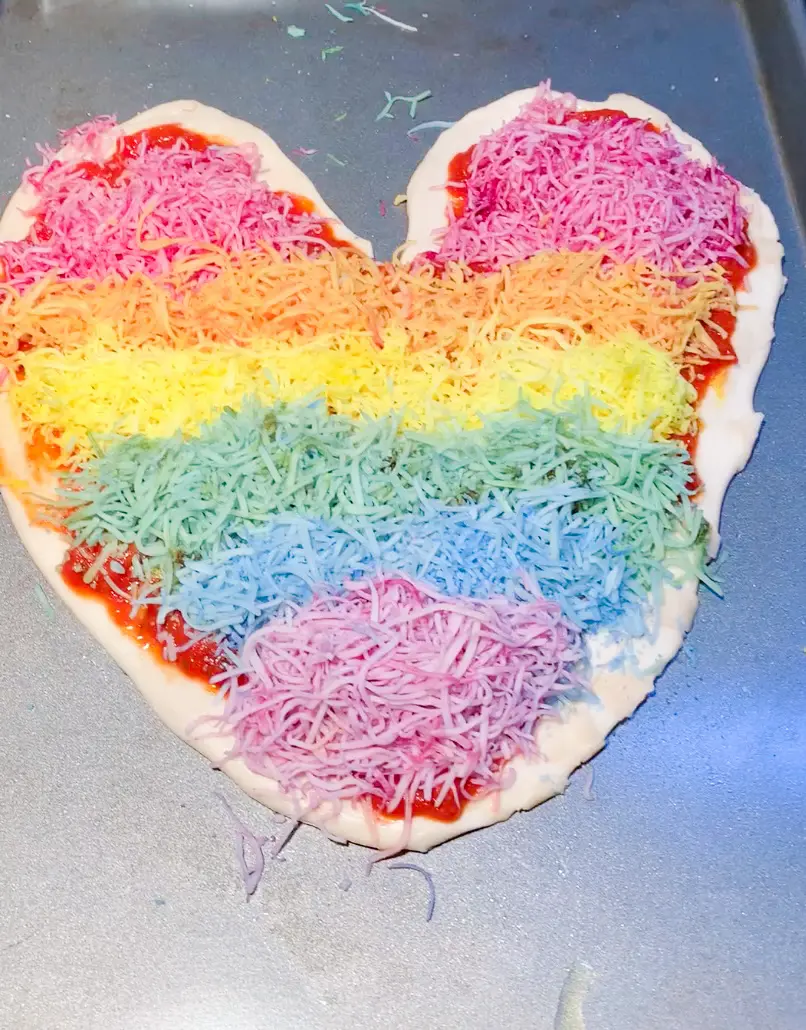 Rainbow Heart Pizza - DIY - Playgarden Online